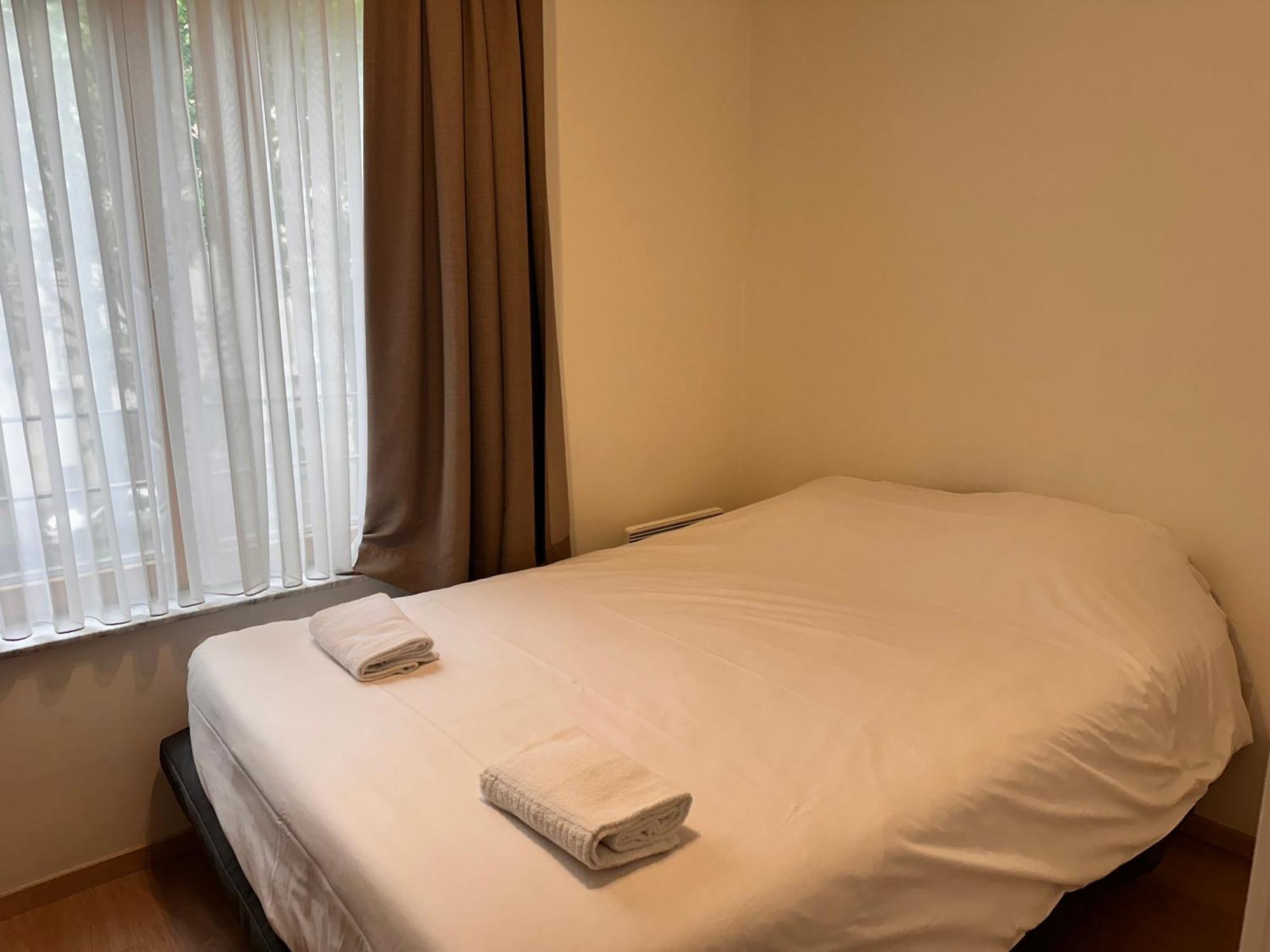 Cosy 2 Bedroom Apartment In City Center Брюссель Экстерьер фото