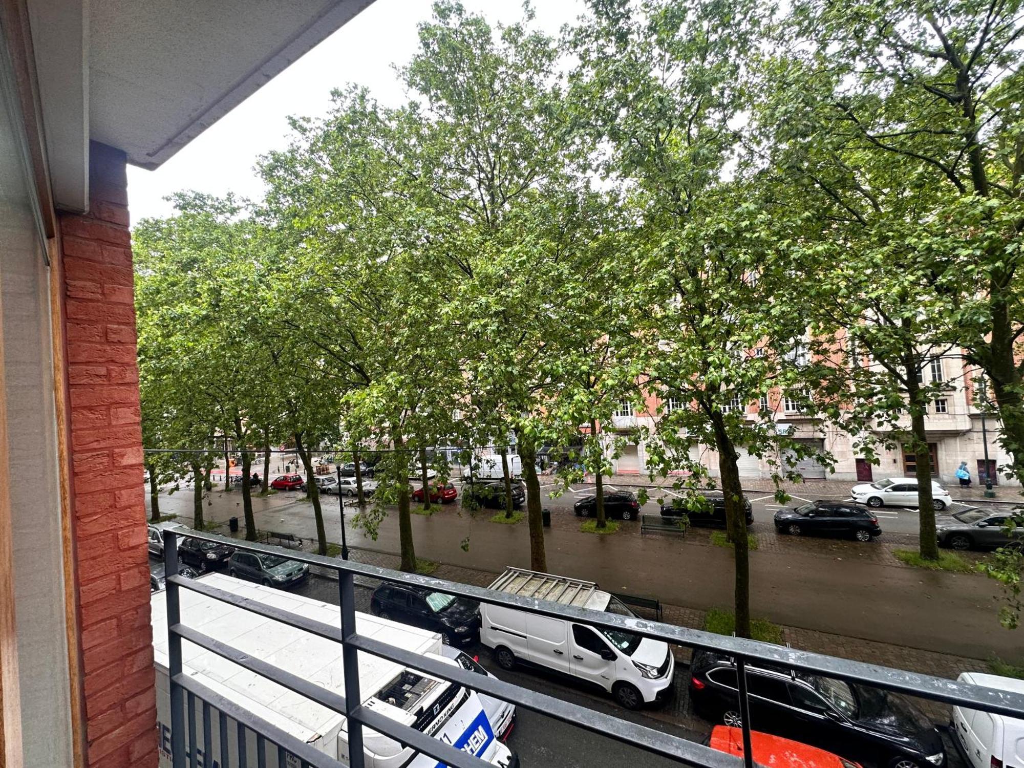 Cosy 2 Bedroom Apartment In City Center Брюссель Экстерьер фото